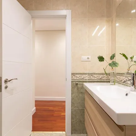 Ribera Market By Aloha شقة *